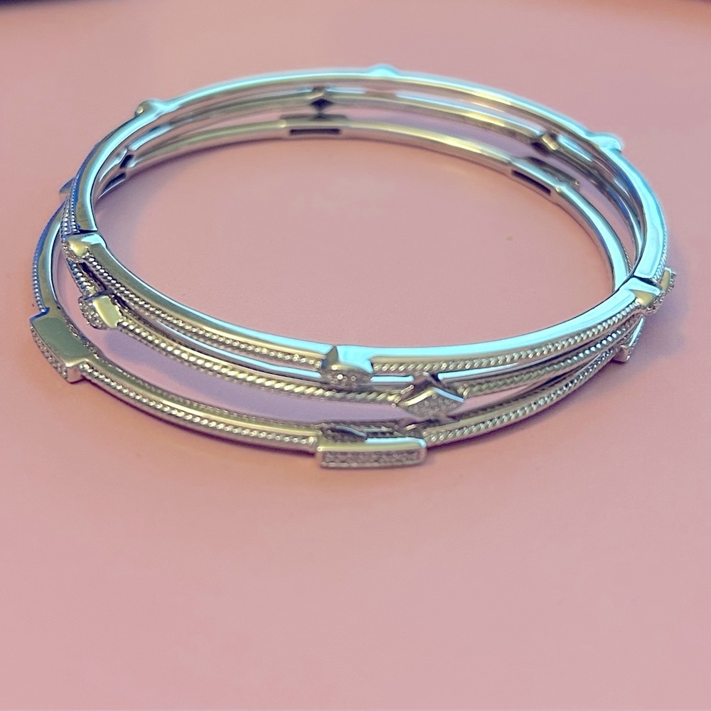Jane Seymour 925 sterling silver and real diamond bangle bracelet set. 8 inches